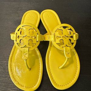 Yellow AUTHENTIC Tory Burch Sandals 10M.